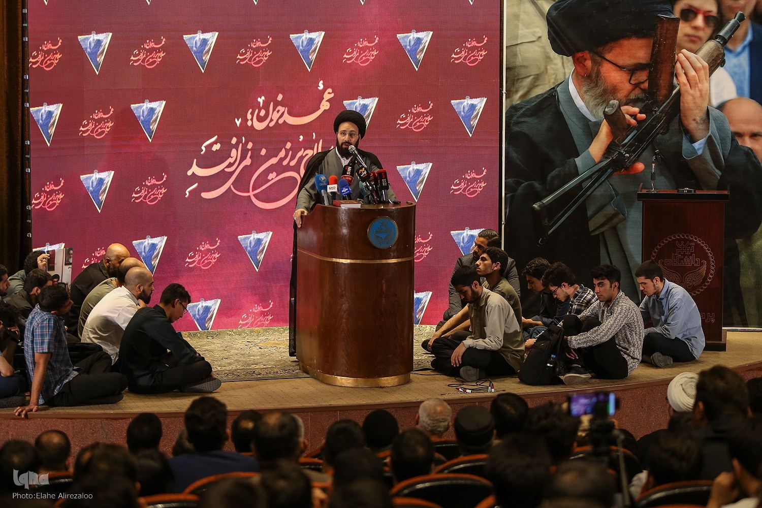 مراسم بزرگداشت شهید نصرالله و شهدای مقاومت در دانشگاه تهران برگزار شد