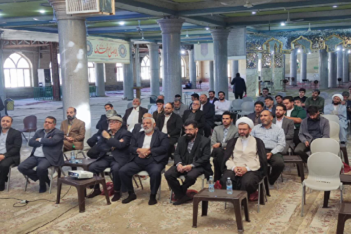 دوره آموزشی معارف مهدوی در کرمان برگزار شد+عکس