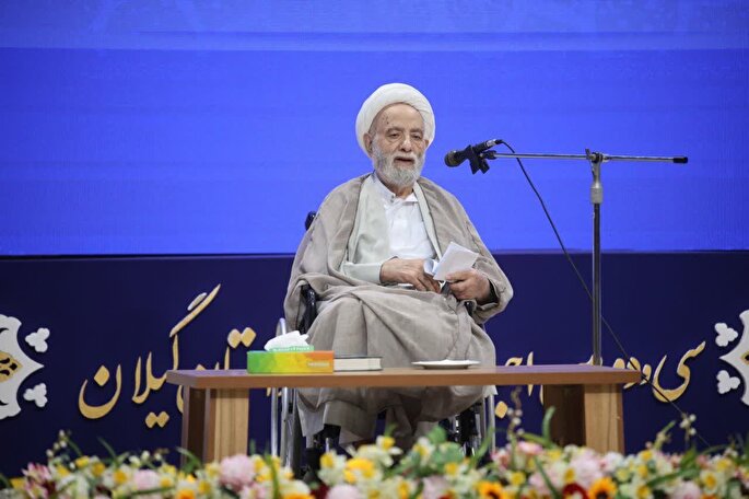 لزوم تکرار مداوم گفتمان نماز در جامعه