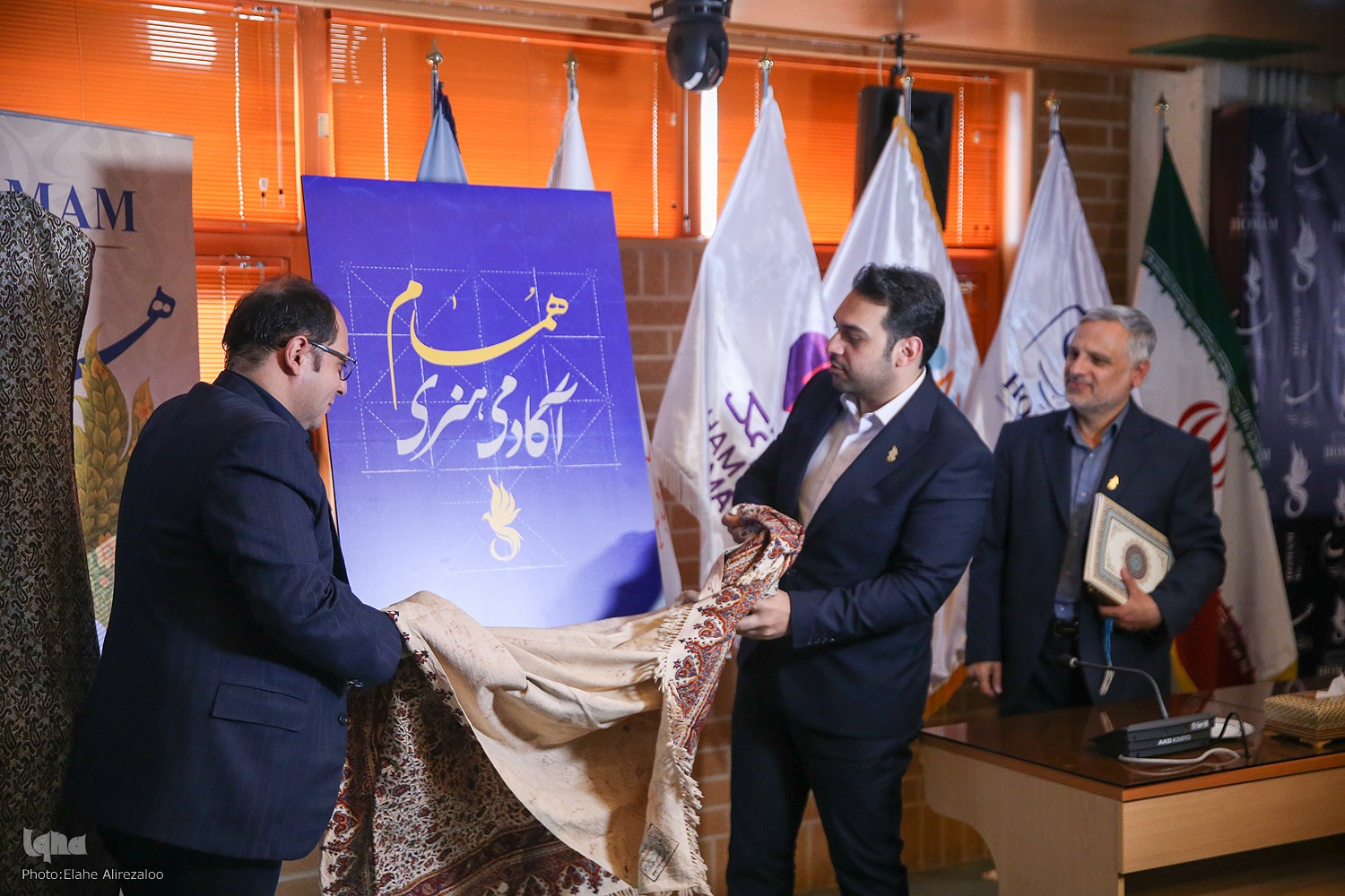 نمایش 415 اثر هنرمندان داخلی و خارجی در جشنواره همام