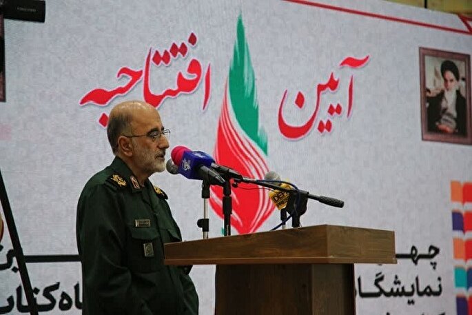 کتاب؛ مهمترین ابزار انتقال ارزش‌های دفاع مقدس به نسل جوان