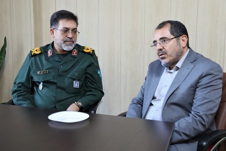 دیدار فرمانده سپاه همدان با مدیر کل آموزش و پرورش