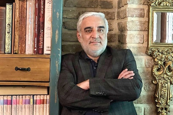 انتشار یکشنبه 6 مهرماه////وضعیت نشر دفاع مقدس در رکود است/ ارتقای کیفیت در گرو پشتیبانی و نوآوری