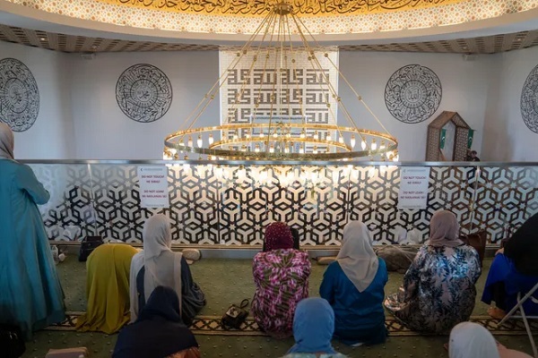 حضور صدها مسلمان در جشن افتتاح نخستین مسجد در دس موینس آیووا / اماده