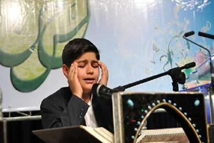 برگزاری محافل انس با قرآن دانش‌آموزی در مصلی نماز جمعه ملایر