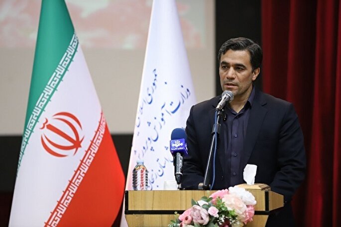 نسل امروز در برابر جنگ روایت‌ها با بصیرت می‌ایستد