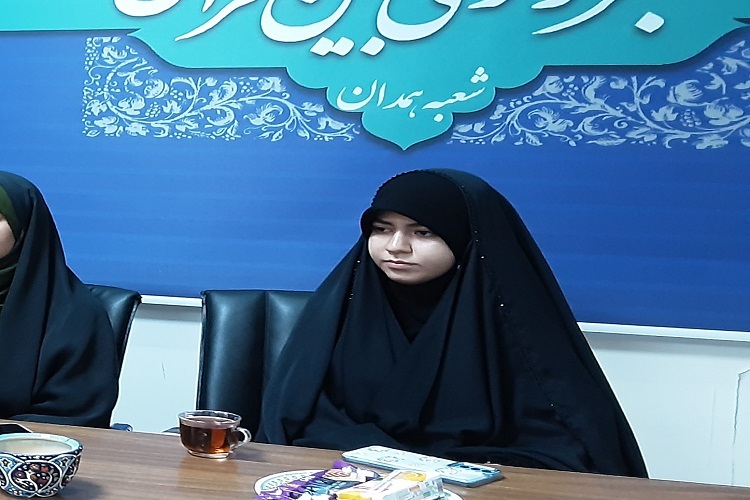 زهرا صاحبی دانش آموز همدانی زهرا صاحبی دانش آموز همدانی