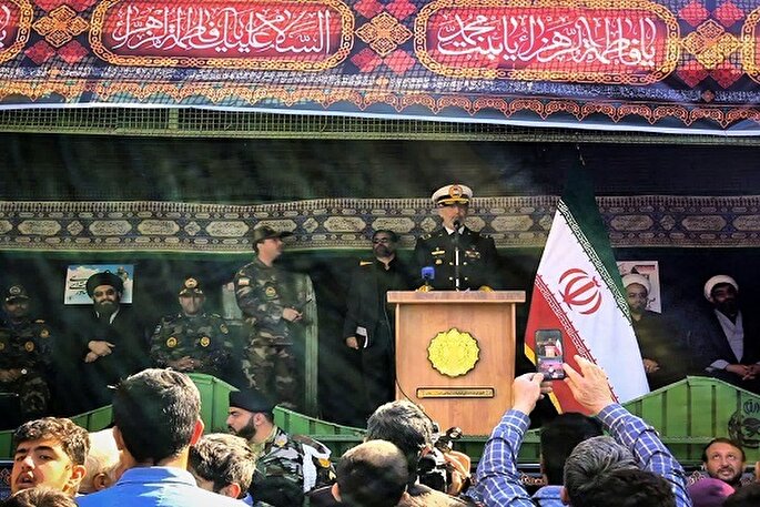 ملت ایران با بصیرت و ولایت‌مداری در برابر نظام سلطه ایستاده است