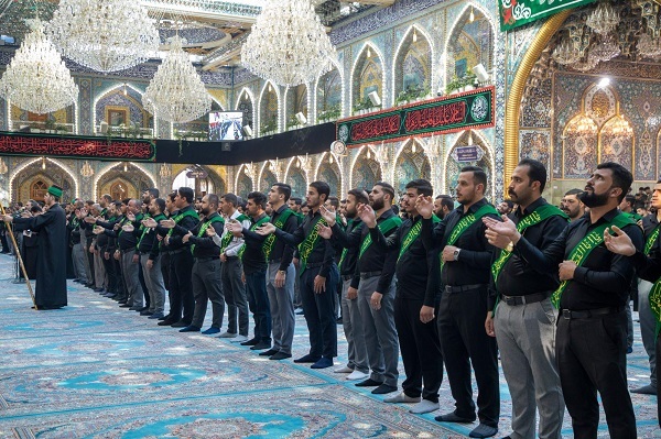 برگزاری مراسم عبادی خادمان آستان مقدس عباسی به مناسبت شهادت حضرت زهرا (س) + عکس
