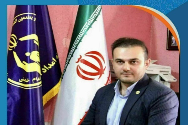 عیسی احمدیزاده، رئیس کمیته امداد شهرستان کلاردشت عیسی احمدیزاده، رئیس کمیته امداد شهرستان کلاردشت