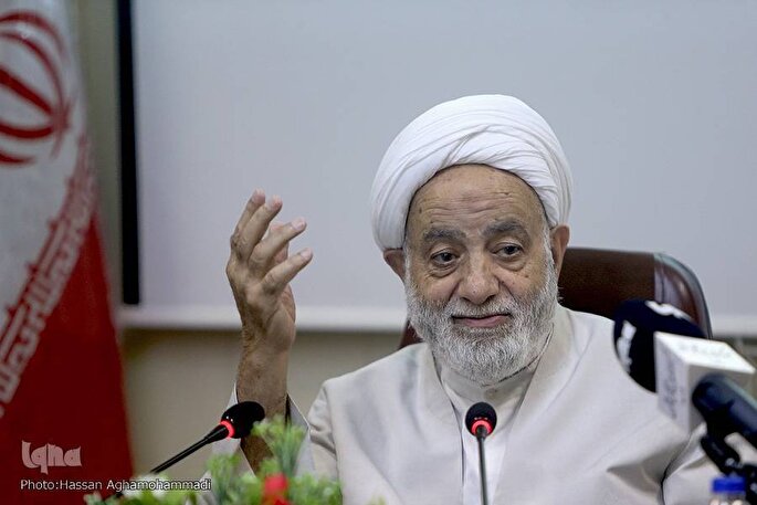 فیلم | پیام حجت‌الاسلام قرائتی به سی‌ونهمین جشنواره قرآن و عترت دانشجویان