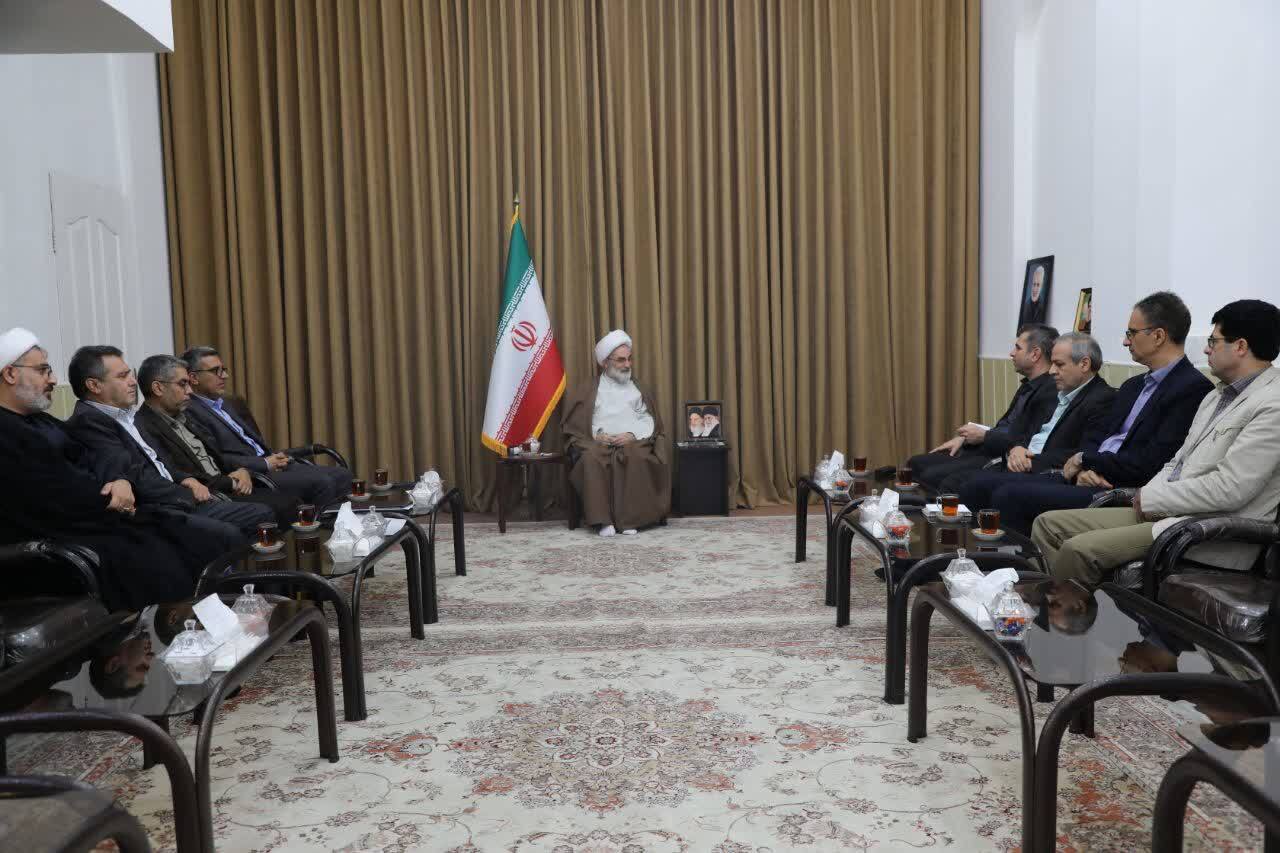 دیدار رئیس دانشگاه گیلان با امام جمعه رشت