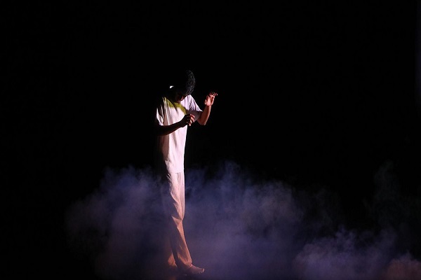 در حال تکمیل / «خانهای از گل و اندوه» با روایتی تازه از بیتالاحزان روی صحنه رفت در حال تکمیل / «خانهای از گل و اندوه» با روایتی تازه از بیتالاحزان روی صحنه رفت