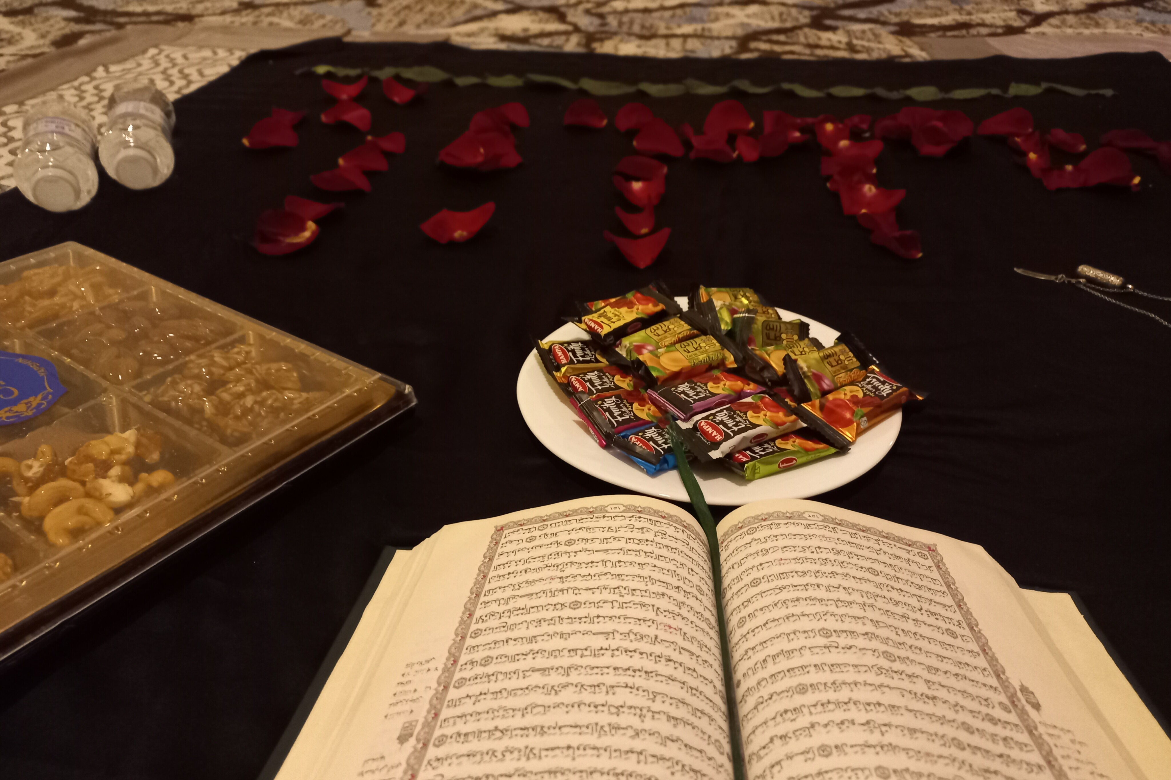 عزاداری دختران فاطمه در غربت بقیع