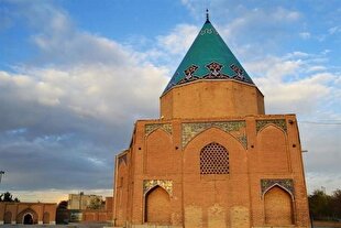 چهره‌ برجسته عرفان و علم + فیلم