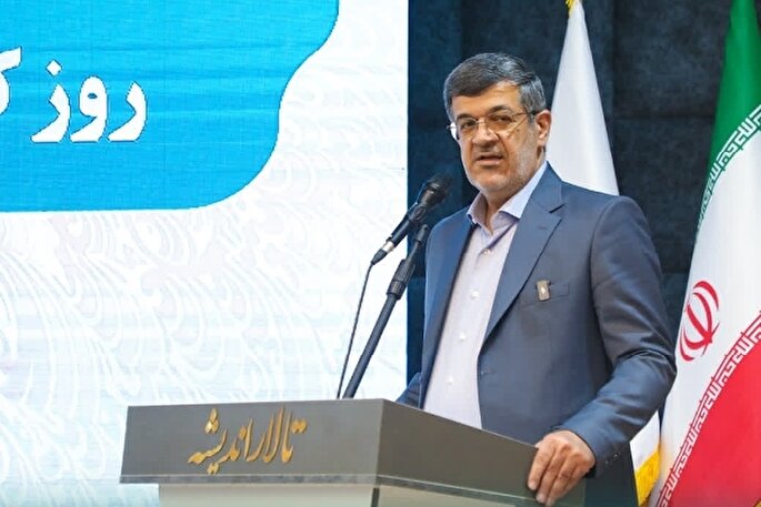 «انس با کتاب» انسان را به اوج آگاهی و فرهیختگی می‌رساند