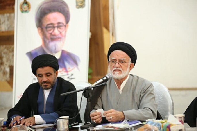 امر به معروف را از پشت ویترین بانک‌ها آغاز کنید