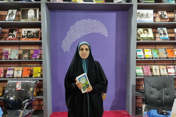 آماده انتشار برای دوشنبه 5 آبان ماه///// معارف زینبی برخلاف تصور ناشران مود اقبال خوانندگان است آماده انتشار برای دوشنبه 5 آبان ماه///// معارف زینبی برخلاف تصور ناشران مود اقبال خوانندگان است