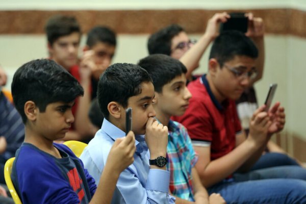 پایان عصر دگرراهبری؛ نسل Z و بحران نهادهای آموزشی سنتی پایان عصر دگرراهبری؛ نسل Z و بحران نهادهای آموزشی سنتی