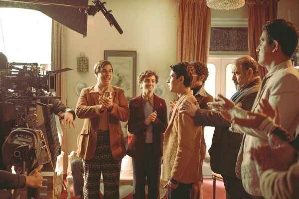 در حال تکمیل / «بچه مردم» تصویری صادقانه از رنج و تنهایی انسان معاصر ارائه داد در حال تکمیل / «بچه مردم» تصویری صادقانه از رنج و تنهایی انسان معاصر ارائه داد