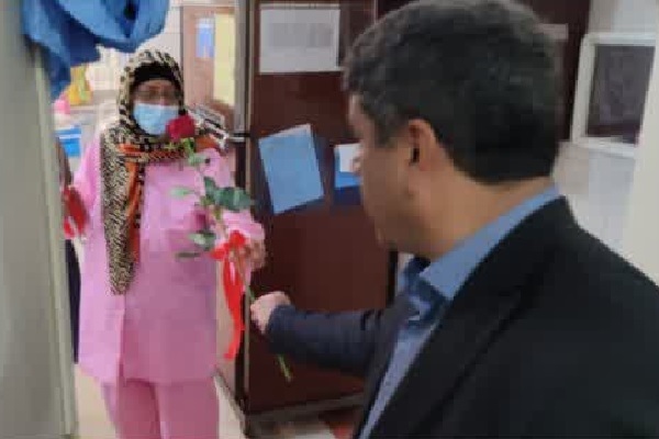 دیدار صمیمی امامجمعه بابلسر با پرستاران بیمارستان حضرت زینب (س) به مناسبت روز پرستار دیدار صمیمی امامجمعه بابلسر با پرستاران بیمارستان حضرت زینب (س) به مناسبت روز پرستار