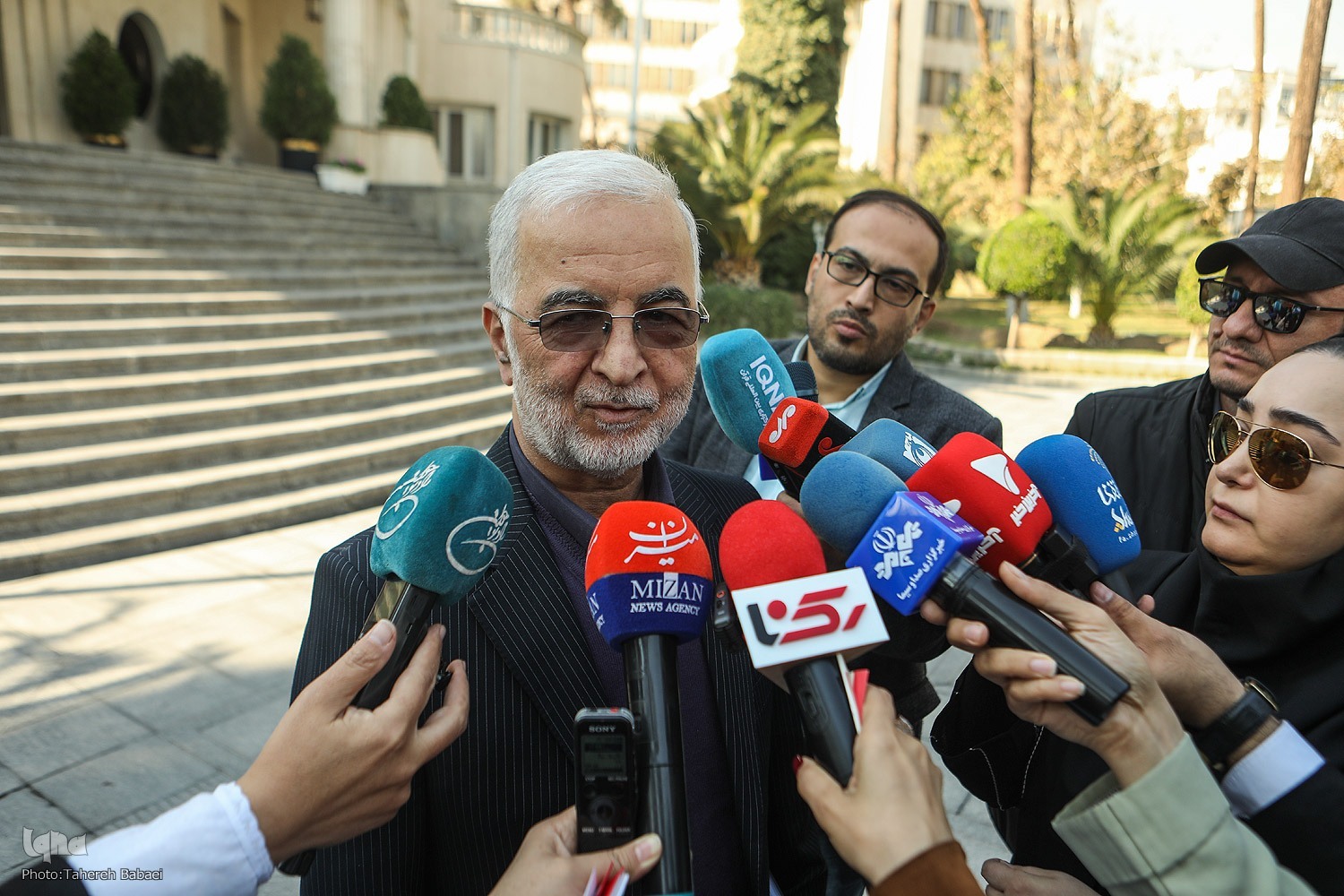 اسکندر مومنی