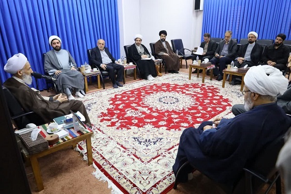 ارسالی // نشست‌های مشترک؛ راهی برای کاهش سوءتفاهم میان دو نهاد علمی حوزه و دانشگاه