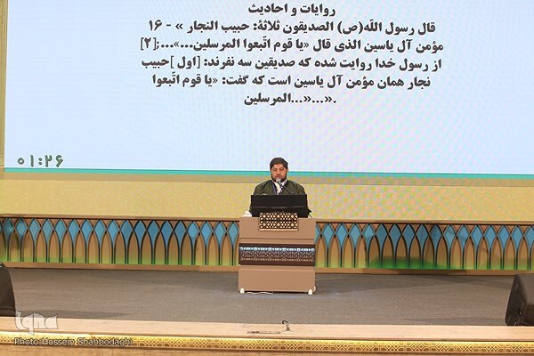 حجت‌الاسلام بابایی شرکت‌کننده در چهل و‌هشتمین دوره مسابقات معارفی قرآن کریم