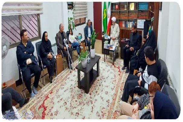 تجلیل از توانایی‌های نامحدود؛ دیدار صمیمانه هنرمندان کم‌توان بابلسر با امام‌جمعه به مناسبت روز جهانی معلولان
