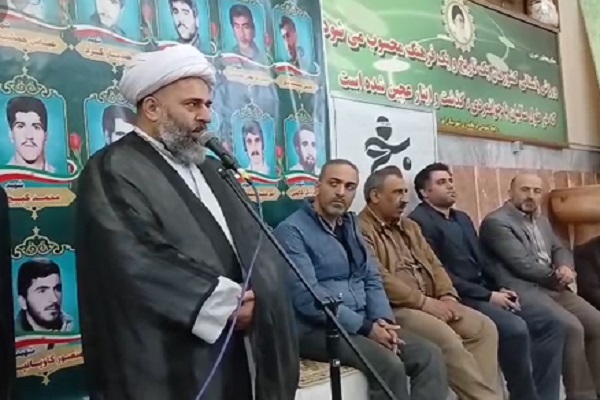 آیین  تجلیل از مادران و همسران شهدای ورزشکار در نور با سخنرانی امام‌جمعه شهرستان برگزار شد