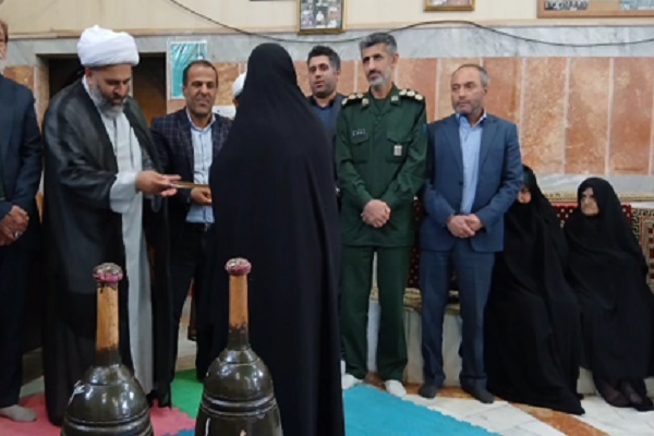 آیین  تجلیل از مادران و همسران شهدای ورزشکار در نور با سخنرانی امام‌جمعه شهرستان برگزار شد