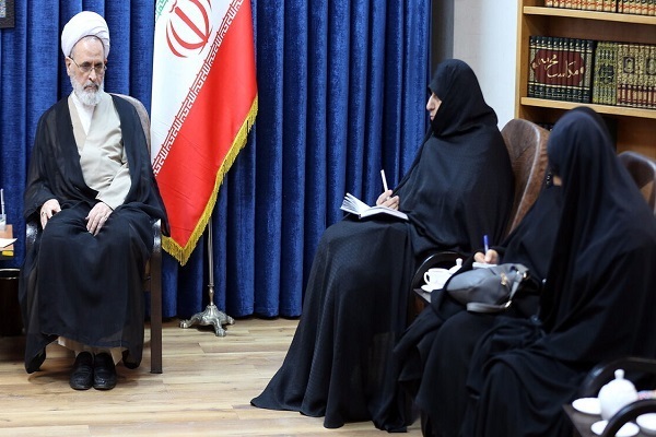 مرواریدهایی از دل دریای غبار؛ از عرفان طبله عطار تا نقد الحاد مدرن مرواریدهایی از دل دریای غبار؛ از عرفان طبله عطار تا نقد الحاد مدرن