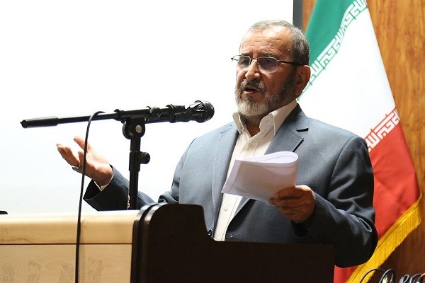 هیچ مسیری جز عدالت، انقلاب را به مقصد نمیرساند هیچ مسیری جز عدالت، انقلاب را به مقصد نمیرساند