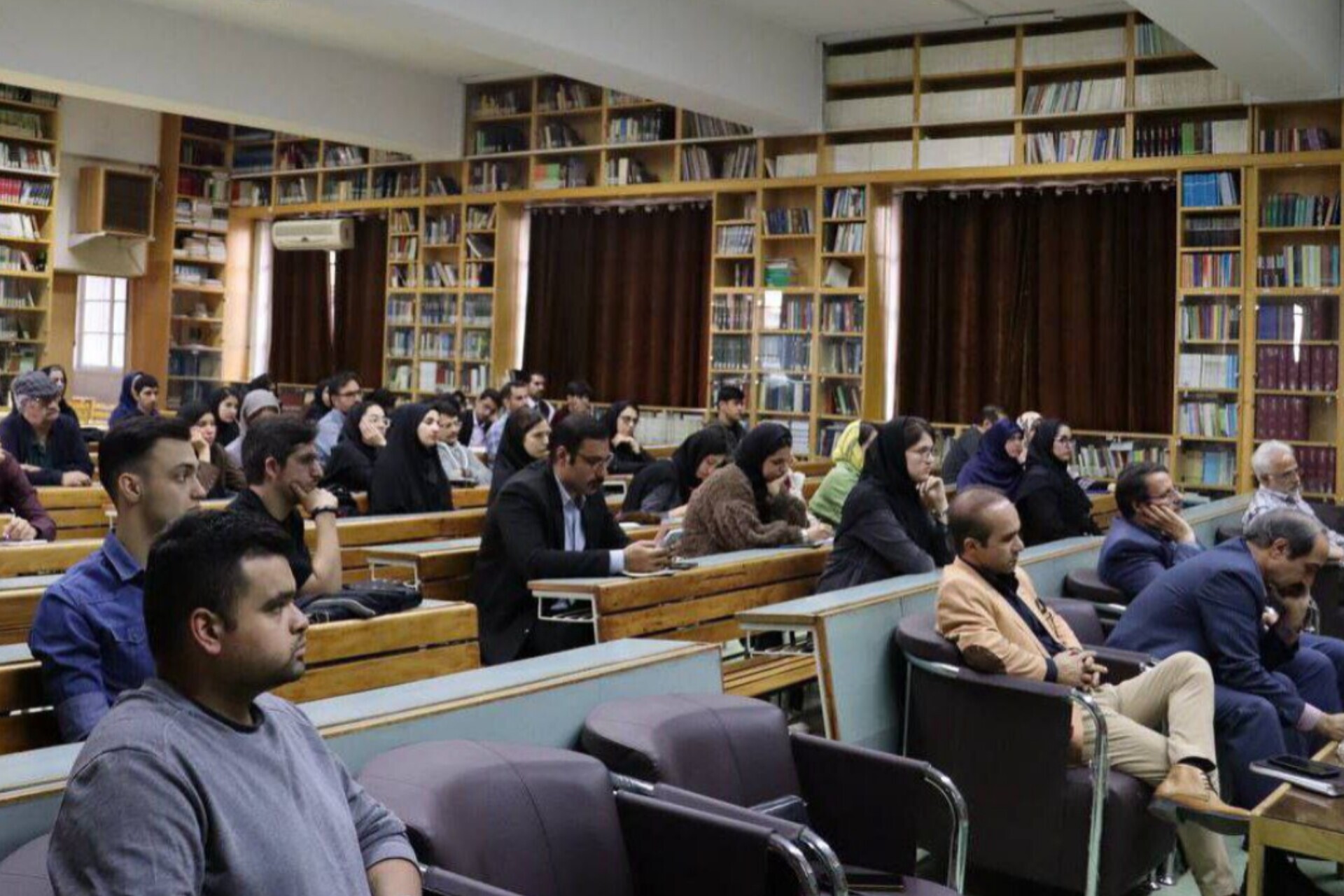 روایت یک تجربه دانشجویی؛ انجمنها چگونه میتوانند محملی برای اندیشه ورزی باشند روایت یک تجربه دانشجویی؛ انجمنها چگونه میتوانند محملی برای اندیشه ورزی باشند