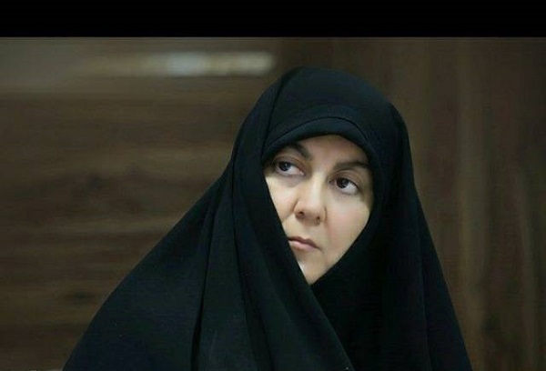 انشتار برای روز چهارشنبه 18 آذر///// گفتمان ادبی انقلاب در بازنمایی بلندای حضرت فاطمه موفق نبوده است +صوت