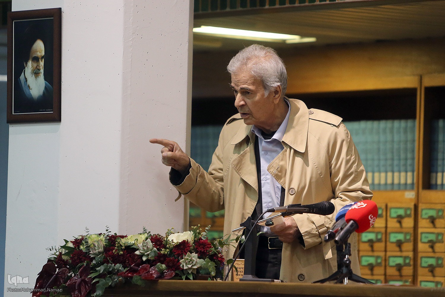 استاد مجتبایی؛ نماد بینش و پشتکار علمی در سپهر فرهنگ ایران