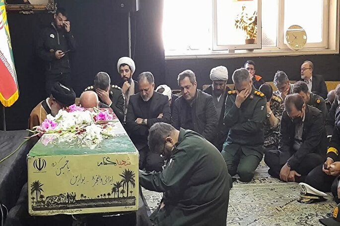 پیکر شهید گمنام در مهدیه بندرانزلی تشییع شد