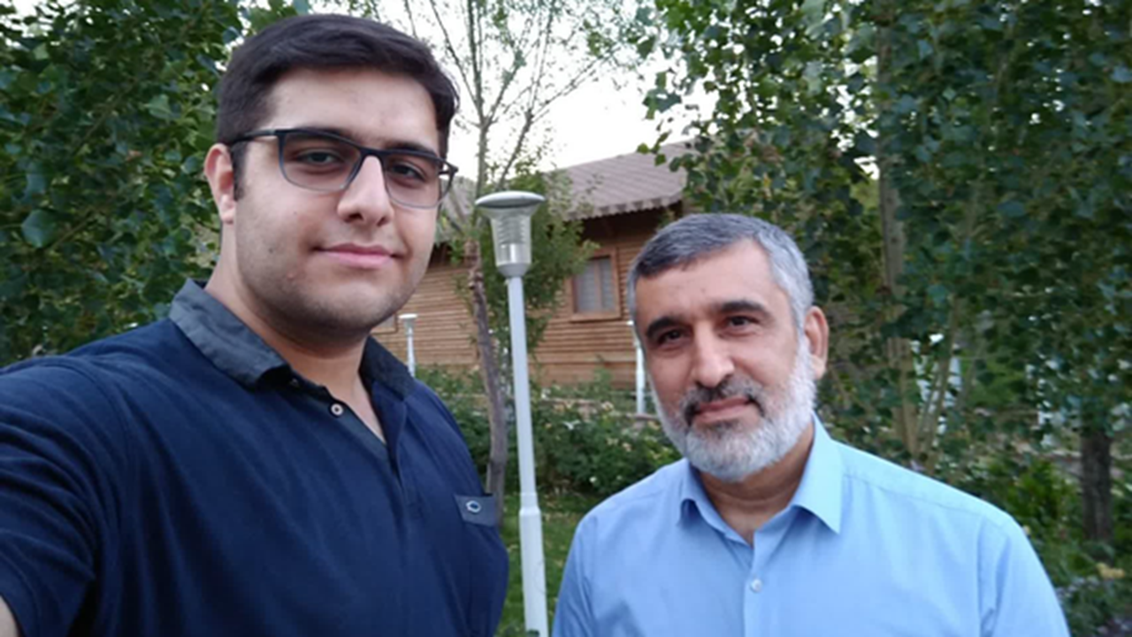 قرآنیانی که امسال از عرش بوسه بر دست مادرانشان میزنند قرآنیانی که امسال از عرش بوسه بر دست مادرانشان میزنند