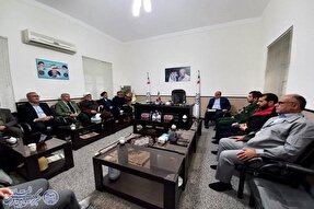 نشست خیّران هادی‌شهر با حضور امام‌جمعه و جمعی از نیکوکاران