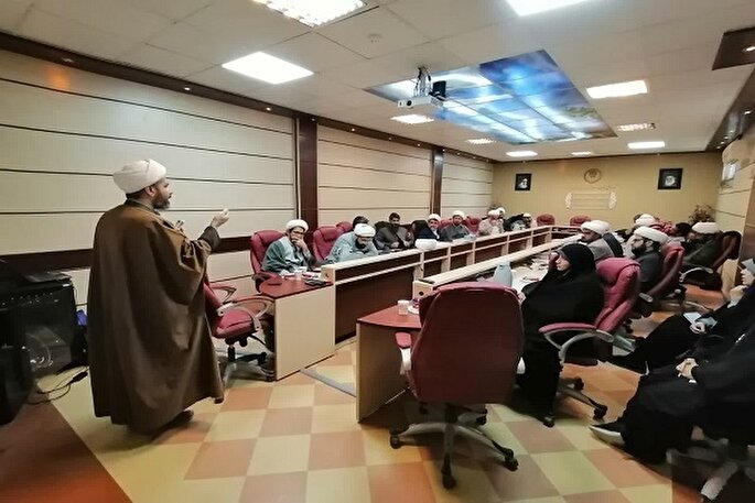 دوره آموزشی فرق و ادیان و مذاهب در سیستان‌وبلوچستان برگزار شد