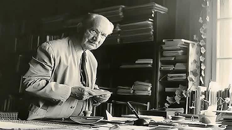 امر شاعرانه و فهم هستی؛ تاملی در پیوند هایدگر و زبان فارسی