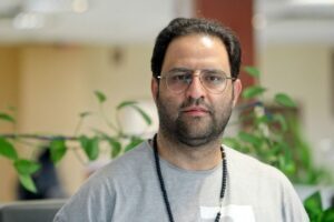 سینما حقیقت؛ الگوی تثبیت مستند بهعنوان ابزار تحلیل و تفکر نقادانه سینما حقیقت؛ الگوی تثبیت مستند بهعنوان ابزار تحلیل و تفکر نقادانه