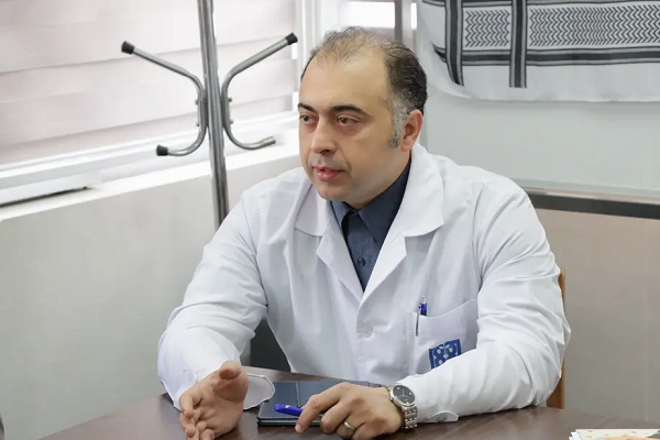 محمدرضا صالحی دانشیار گروه بیماری‌های عفونی دانشگاه علوم پزشکی تهران