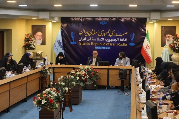 ارسالی//// رونمایی از نسخه صوتی دو کتاب تقریظ شده توسط رهبر معظم انقلاب + فیلم