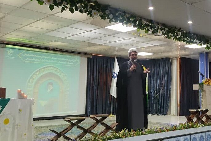 انسان‌سازی رسالت اصلی دانشجو معلمان است