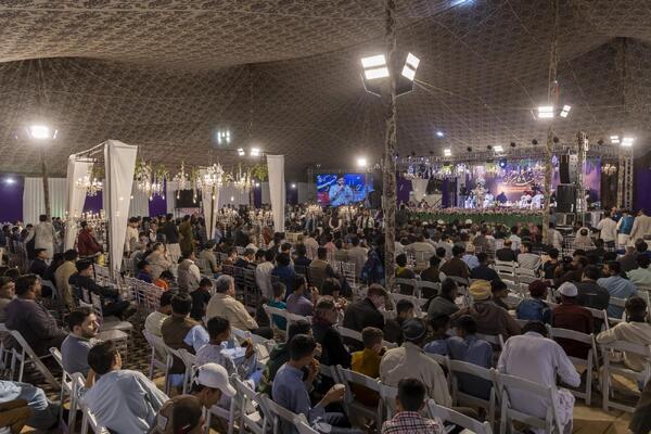 کنفرانس حضرت فاطمه زهرا (س) با حضور هیأتی از آستان مقدس عباسی در پاکستان برگزار شد + عکس