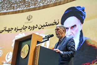 امام خمینی(ره) در مردم‌باوری کم‌نظیر بود