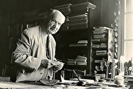 امر شاعرانه و فهم هستی؛ تأملی در پیوند هایدگر و زبان فارسی