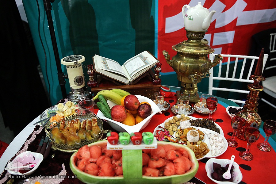 «یلدا» آئین باورمندان ایرانی به زایش نور و نابودی تاریکی است