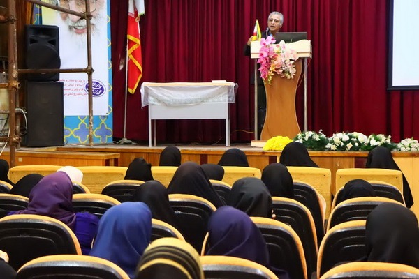 بازسنجی تربیت در زیستجهان امروز؛ از گفتار تا الهام، از روش تا منش بازسنجی تربیت در زیستجهان امروز؛ از گفتار تا الهام، از روش تا منش